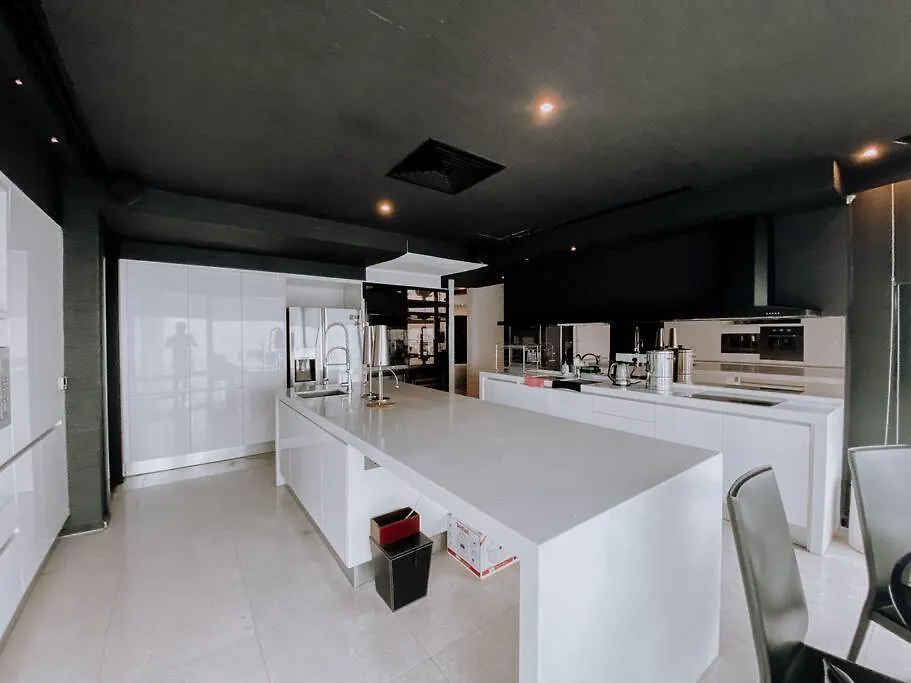 شقة Deluxe Family Suites W Klcc View كوالالمبور