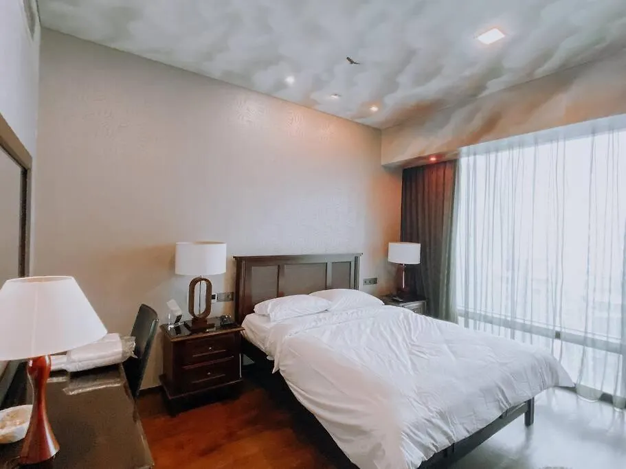 Deluxe Family Suites W Klcc View Kuala Lumpur Malezya